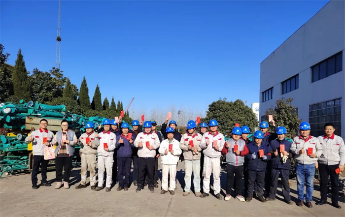 第8頁_公司動態_新聞中心_蕪湖造船廠有限公司